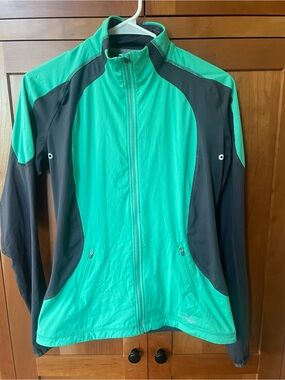 L.L. Bean Teal and Charcoal Zip-Front lightweight running Jacket